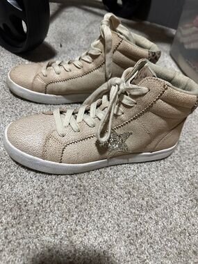 Very G Beige High-Top Sneakers with Glitter Star
